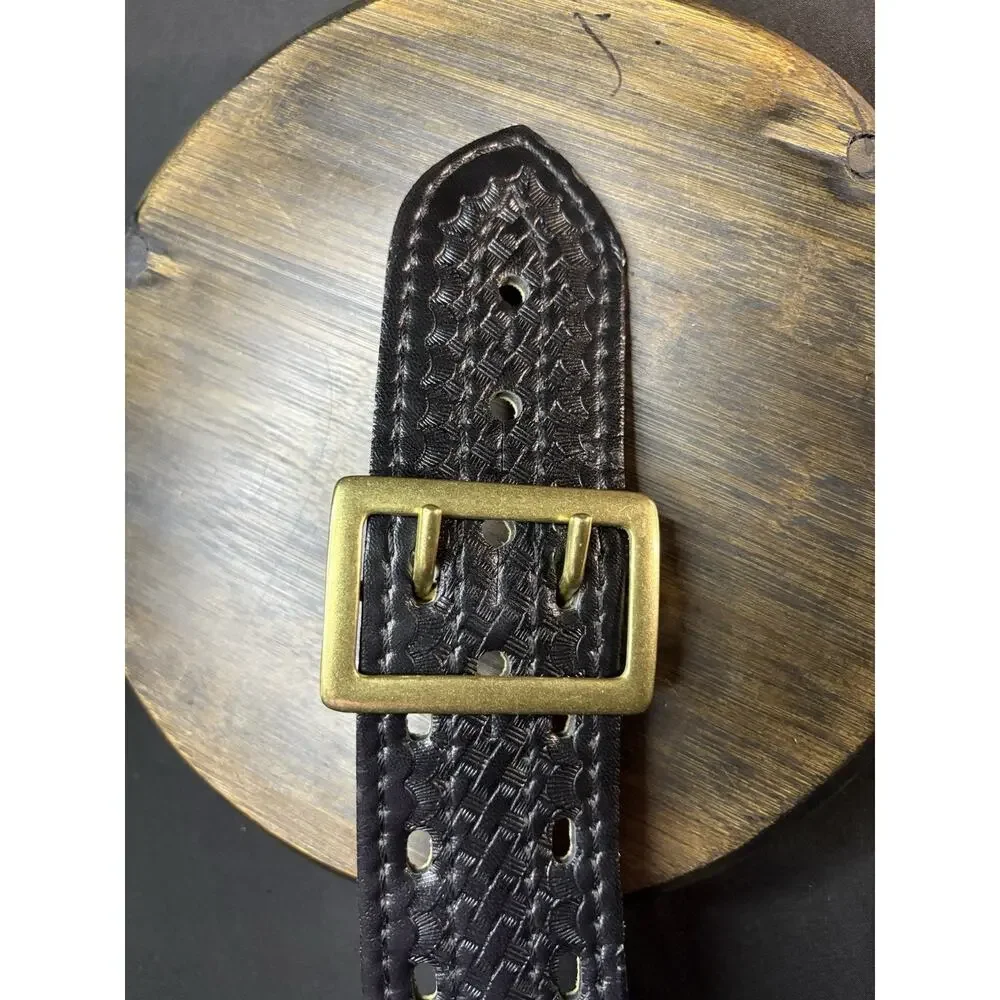 Safariland Women’s 872 Duty Belt Size 30” Basketweave Leather Sued Lined 2.25”